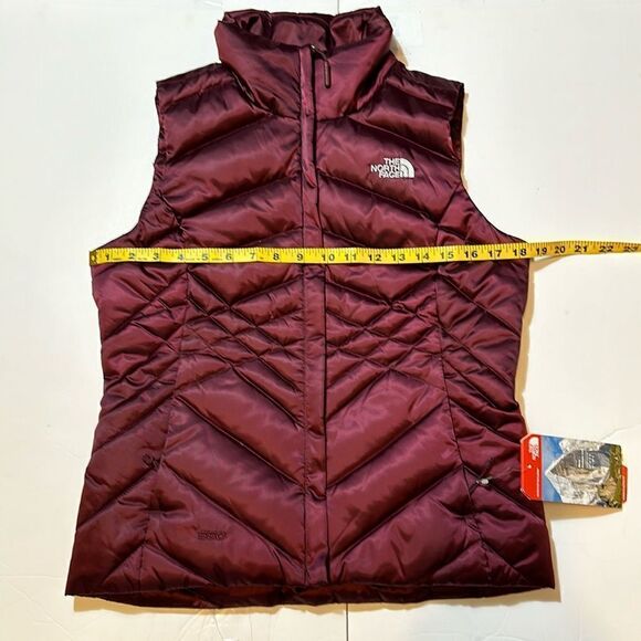 NEW The North Face 550 women’s goose down vest burgundy color size XS - Picture 12 of 13